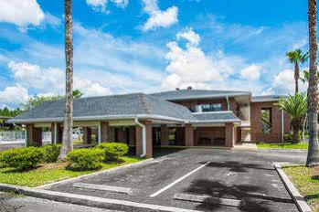 Red Roof - Cruise Port Motel Jacksonville