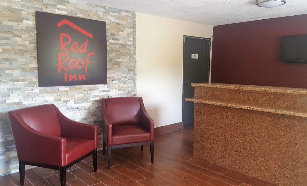 Red Roof - Cruise Port Motel