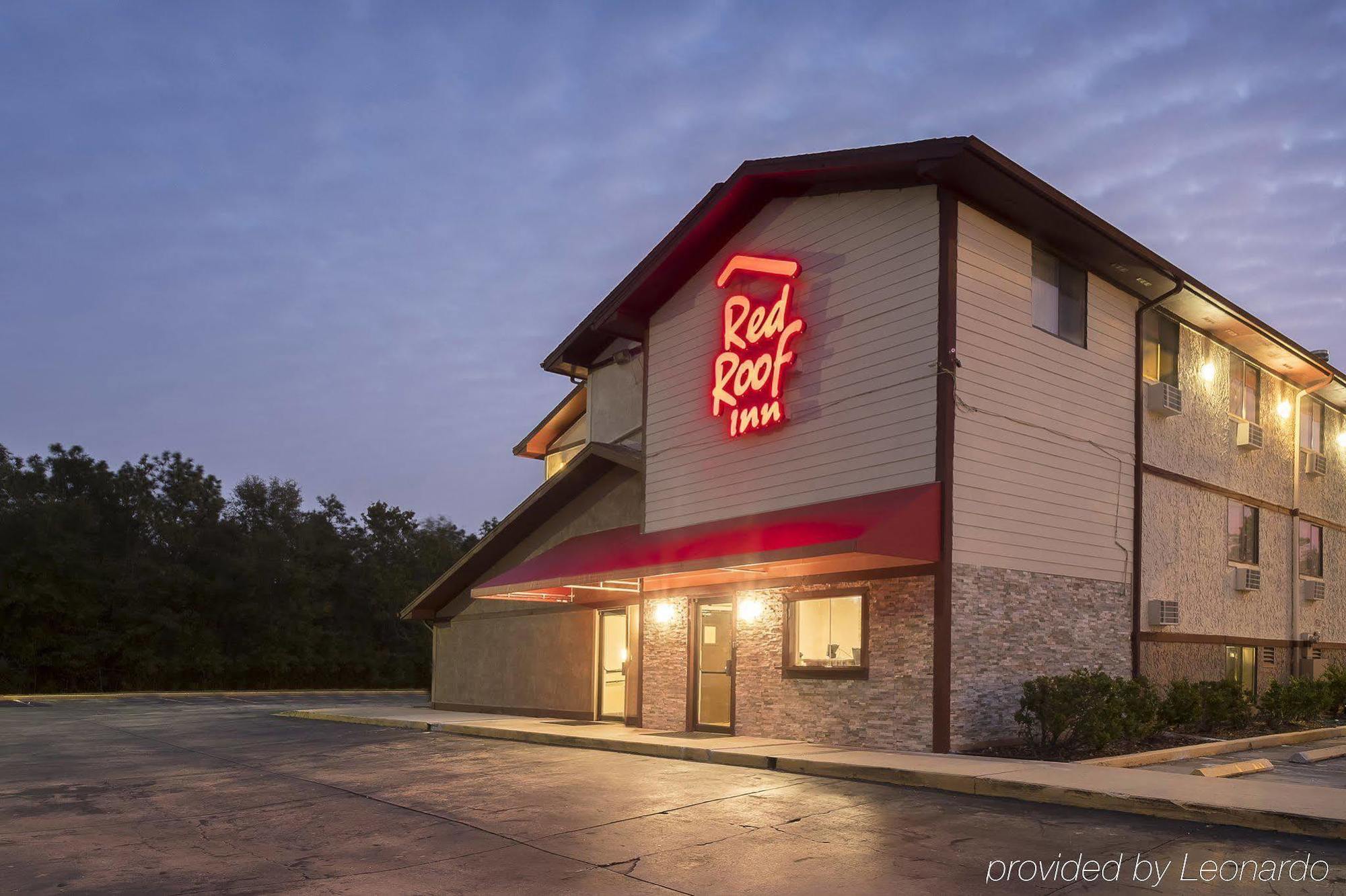 Red Roof - Cruise Port Motel 2*