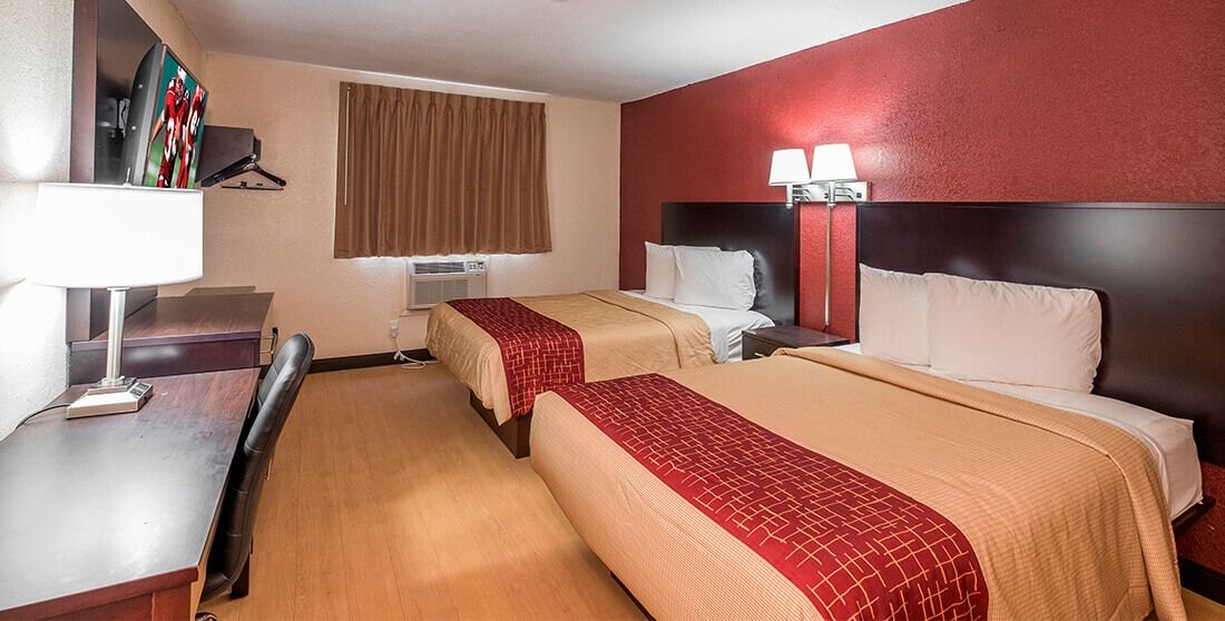 Red Roof - Cruise Port Motel 2*